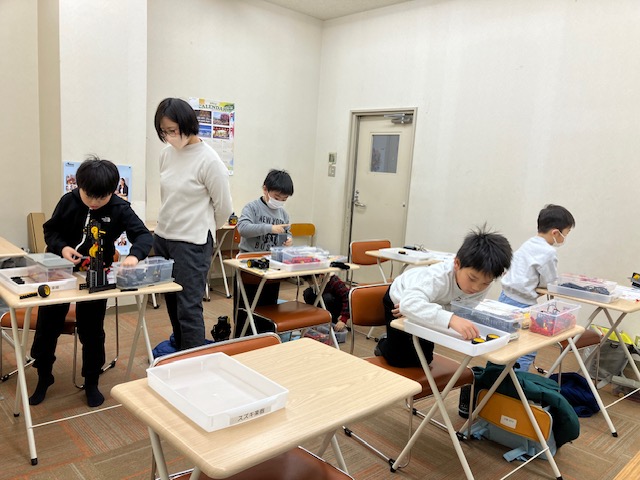 ヒューマンアカデミージュニア 屋島センター教室｜ロボット教室